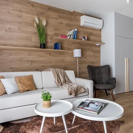 Apartment U Lesa *
